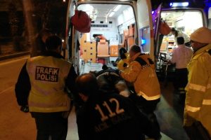 Aydın'daki kazaya oradan ge&ccedil;en sağlık ekibi m&uuml;dahale etti