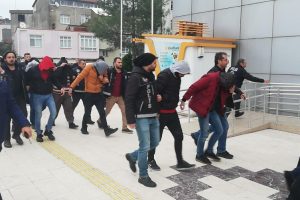 Uyuşturucu operasyonunda 15 ş&uuml;pheli adliyede
