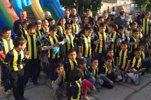 KKTC'de 'Bin &ccedil;ocuk, bin Fenerbah&ccedil;e forması' kampanyası