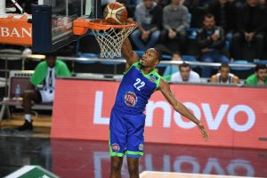 TOFAŞ'ta Demonte Harper ile yollar ayrıldı