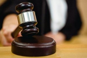 Polis otosunda "tecav&uuml;z iddiası" davasında istenen cezalar belli oldu