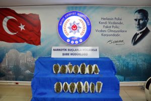 Yakıt deposuna saklanan uyuşturucuları narkotik k&ouml;peği tespit etti