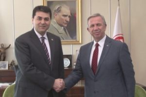 CHP Ankara adayı Mansur Yavaş'tan Demokrat Parti'ye ziyaret