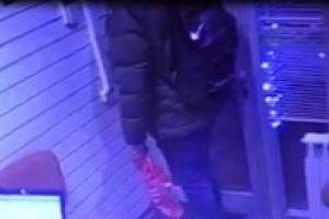 Sa&ccedil; kurutma makinesi ile soygun yaptı!