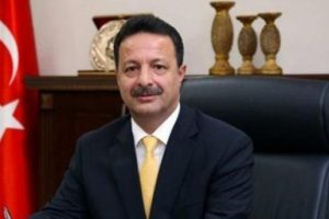 Rekt&ouml;r 450 bin liralık makam aracı kiralayacak
