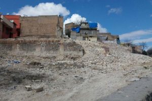 Uyuşturucuyla m&uuml;cadele kapsamında metruk binalar yıkılıyor
