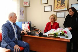 Bursa Nil&uuml;fer Belediye Başkanı Bozbey vatandaşın sorunlarını dinledi