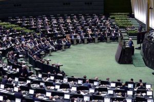 İran'ın 2019 b&uuml;t&ccedil;esinde Devrim Muhafızları'nın payı dikkati &ccedil;ekiyor