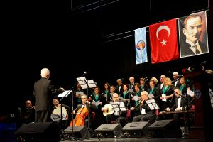 Bursa'da Meşk-i Ahenk T&uuml;rk Sanat M&uuml;ziği Topluluğu'ndan unutulmaz konser