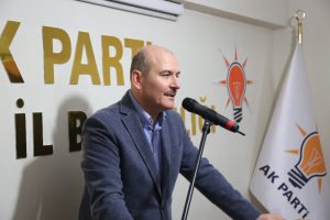 "Erdoğan 4,5 yıl boyunca bir CHP'ye, bir PKK'ya gol atacak"