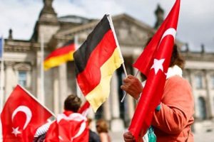 "Merkel, T&uuml;rkiye'nin rol&uuml;n&uuml; takdir etti"