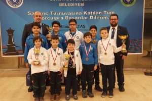 Satran&ccedil;ta Bursalı sporcular zirvede