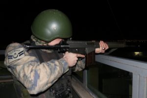 Herkes sevdiğiyle, onlar vatan aşkıyla yeni yıla girdi