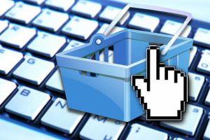 7 yıldır evli olduğu kocasını internetten satışa &ccedil;ıkardı