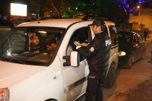 Bursa polisi yeni yıla g&ouml;rev başında girdi