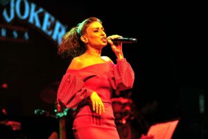 Bursalılar 2019'a Yıldız Tilbe ile girdi