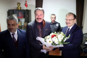 Hakan &Ccedil;avuşoğlu'ndan Bursa'da polis merkezine yeni yıl ziyareti