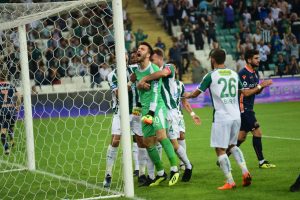Bursaspor 'kale'sinde forma savaşı