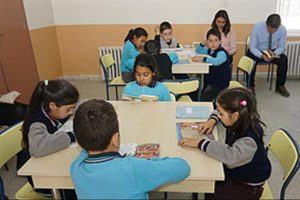 &Ouml;ğrencilerin hedefi 5 milyon sayfa kitap okumak