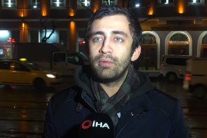Bursa'da g&ouml;n&uuml;ll&uuml; &ccedil;orbacılar yardıma muhta&ccedil; vatandaşların i&ccedil;ini ısıtıyor