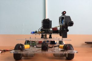 Bursa'da şehit haberlerine &uuml;z&uuml;len &ouml;ğrenciler askeri robot geliştirdi