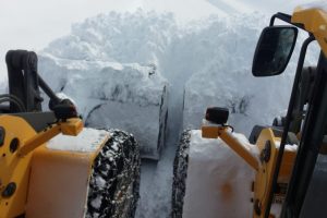 Hakkari'de 119 yerleşim yerinin yolu kapandı