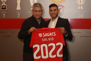 Benfica'da Salvio'nun s&ouml;zleşmesi uzatıldı