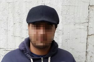 "Annene s&ouml;ylerim" deyip komşu kızını istismar etti!