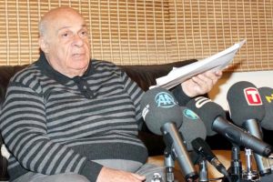Rauf Denktaş'ın eşinin tedavisi s&uuml;r&uuml;yor
