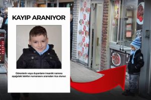 Bursa'da 10 metre ileride duran kayıp ilanındaki &ccedil;ocuğu, &ccedil;ok az kişi fark etti