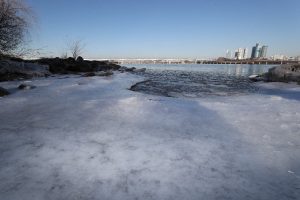 G&uuml;ney Kore'nin ikinci b&uuml;y&uuml;k nehri buz tuttu