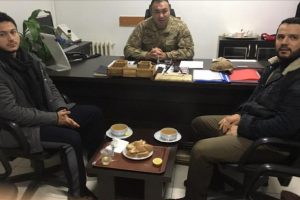 Donma tehlikesi ge&ccedil;iren vatandaşları jandarma kurtardı