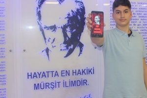 Sekizinci sınıf &ouml;ğrencisinden mobil Atat&uuml;rk ansiklopedi uygulaması