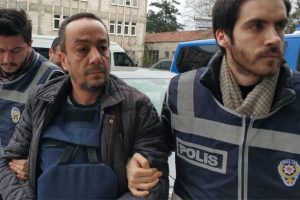 Gazinoda istek şarkısı s&ouml;ylenmeyince dehşet sa&ccedil;tı!