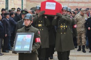 Doğum g&uuml;n&uuml;nde &ouml;len Kore gazisi toprağa verildi
