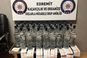 Polis ka&ccedil;ak i&ccedil;kiye ge&ccedil;it vermedi