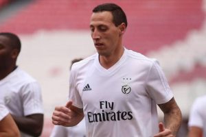 Fenerbah&ccedil;e, Cristian Lema'yı sordu