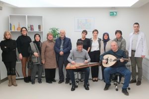 Bursa'da kanser hastalarına T&uuml;rk sanat m&uuml;ziği morali