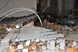 Ankara'da inşaatta duvar yıkıldı: 1 yaralı