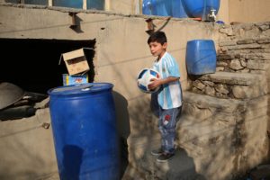 Taliban tehdidi k&uuml;&ccedil;&uuml;k Messi'yi evinden etti