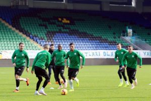 &Ccedil;aykur Rizespor kondisyon ağırlıklı &ccedil;alıştı