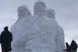 T&uuml;rkiye'nin en b&uuml;y&uuml;k kardan heykelleri yapıldı