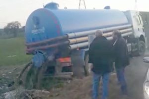 Dereye atık boşaltan s&uuml;r&uuml;c&uuml;ye 58 bin lira ceza