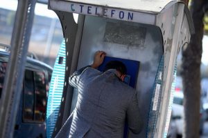 FET&Ouml;'ye 'ankes&ouml;rl&uuml; telefon' operasyonu: 14 g&ouml;zaltı