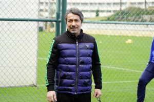 "Sadık i&ccedil;in Fenerbah&ccedil;e ve Beşiktaş'tan resmi teklif aldık"