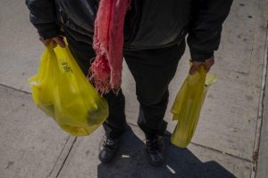 Bakan Kurum'dan plastik poşet a&ccedil;ıklaması