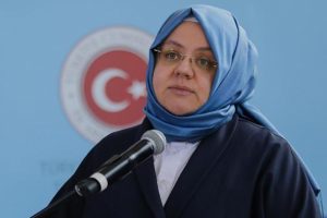 Bakan Sel&ccedil;uk duyurdu: O s&uuml;re uzatıldı