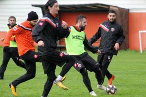 Adanaspor yağmur altında &ccedil;alıştı