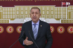İYİ Partili &Ouml;zdağ: Artık T&uuml;rkiye'de Damat Bey'in 'kafana g&ouml;re takıl' ekonomi politikası var