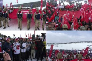 T&uuml;rkiye Sarıkamış şehitleri i&ccedil;in y&uuml;r&uuml;d&uuml;